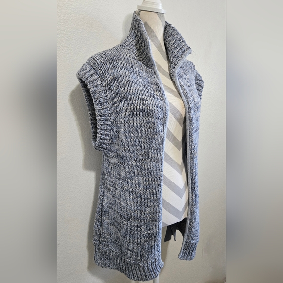 L'AGENCE Knit Cardigan Sweater Open Front Sleeveless Blue Gray Medium - Picture 4 of 13
